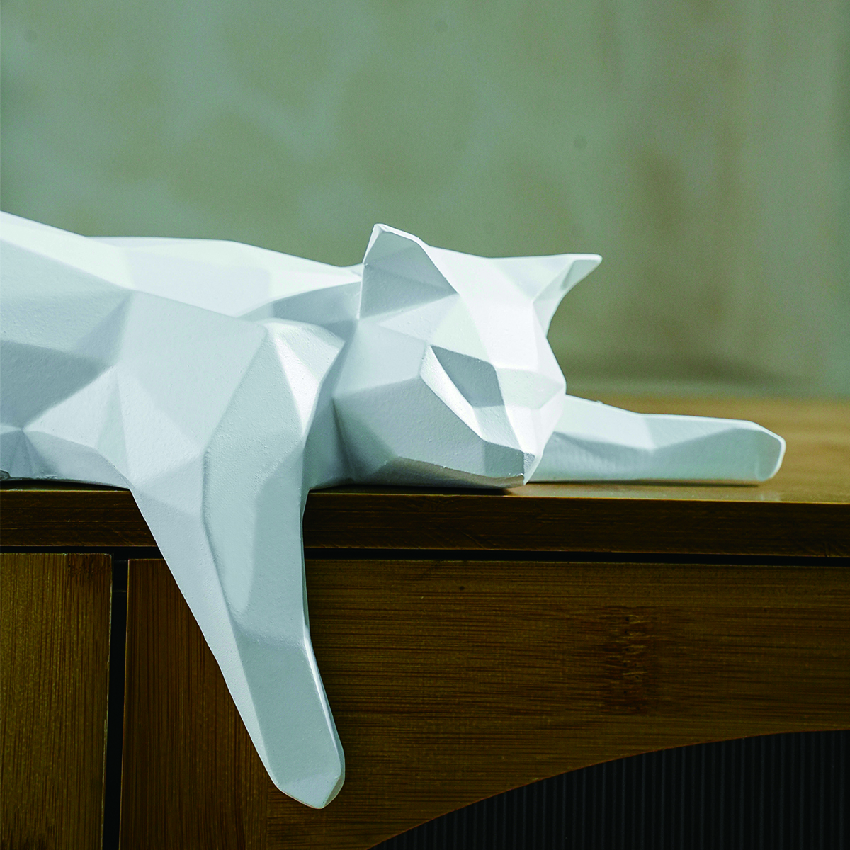 White Black Cat Statue - Geome - đánh giá và giá Desk Setup Black